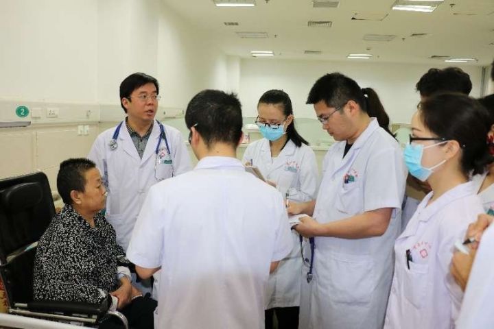 仁心仁术为患者护航丹心妙手保康健——专访乐鱼在线登录入口康复科