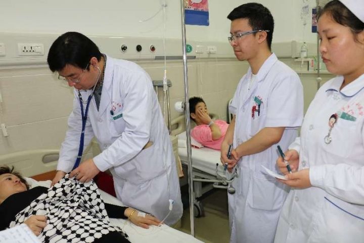 仁心仁术为患者护航丹心妙手保康健——专访乐鱼在线登录入口康复科